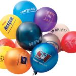 Воздушный шарик как способ рекламы.